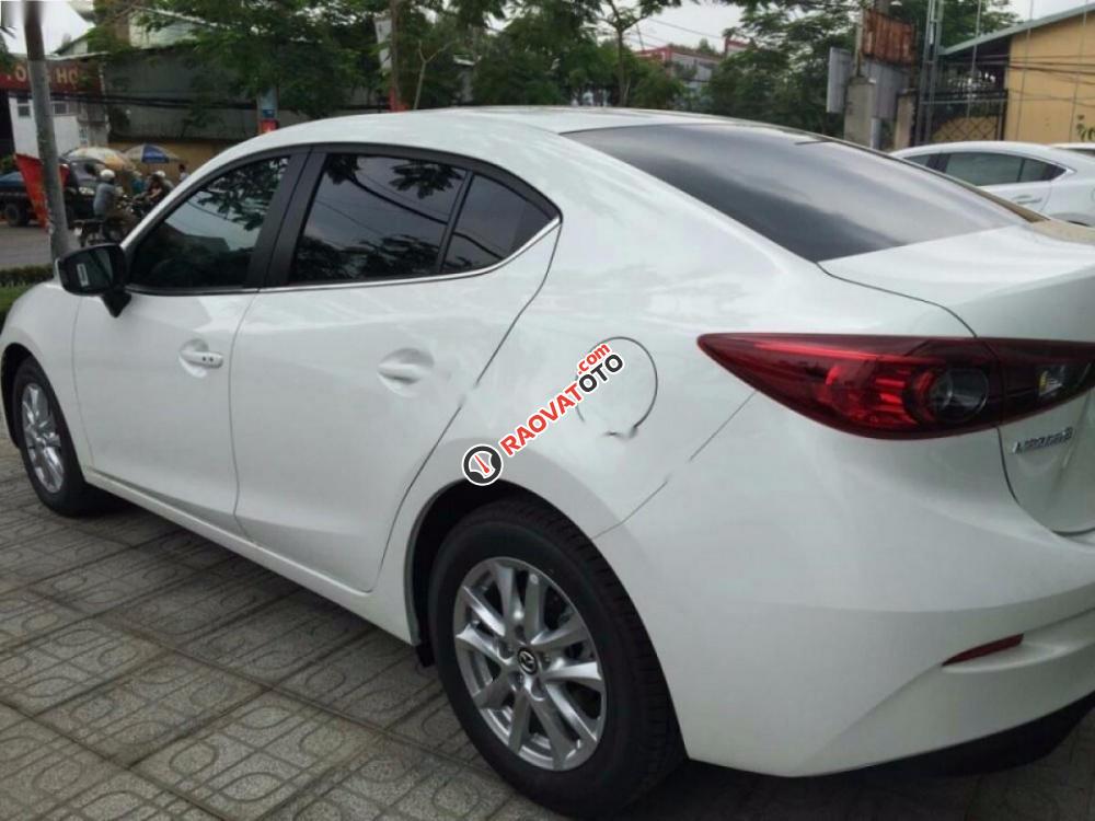 Bán ô tô Mazda 3 1.5L Facelift năm 2017, màu trắng, 649tr-1