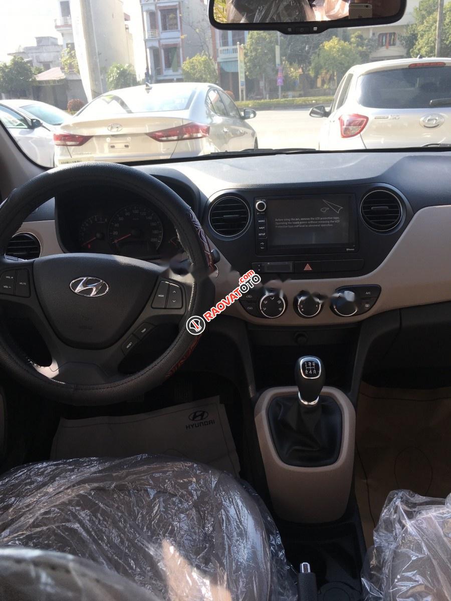 Bán Hyundai Grand i10 năm 2017, màu trắng, giá chỉ 390 triệu-2