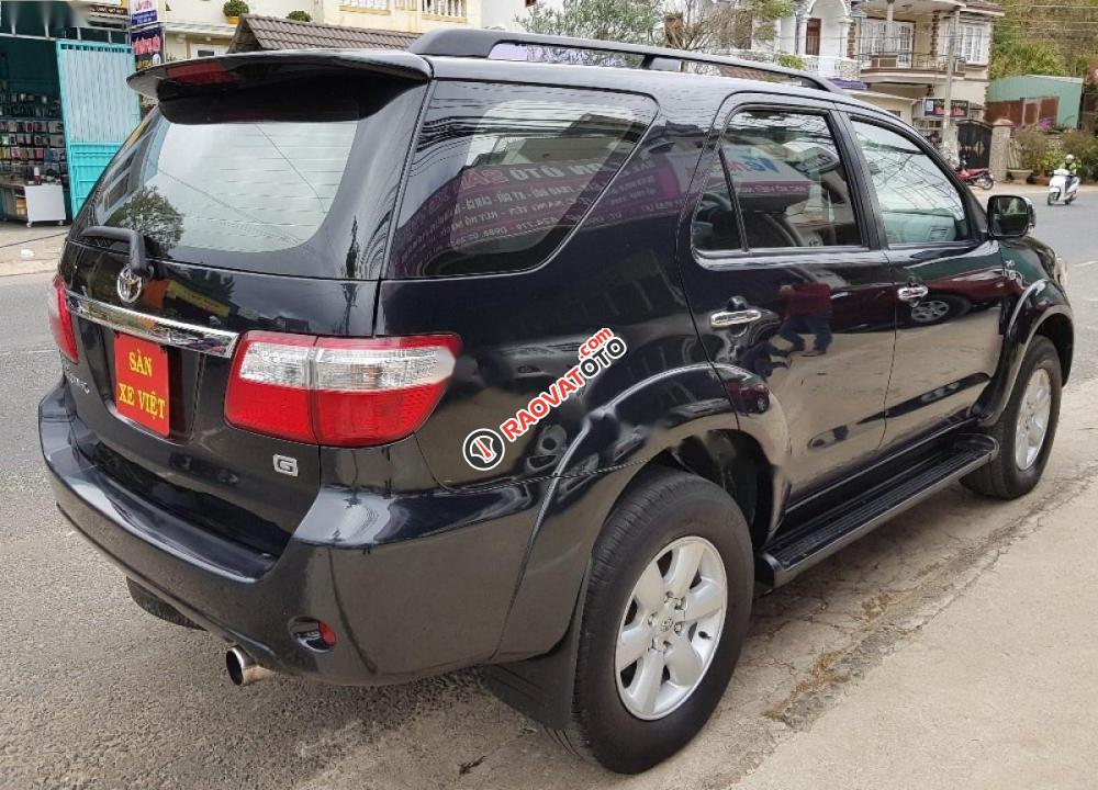 Cần bán gấp Toyota Fortuner 2.5G MT đời 2011, màu đen-1