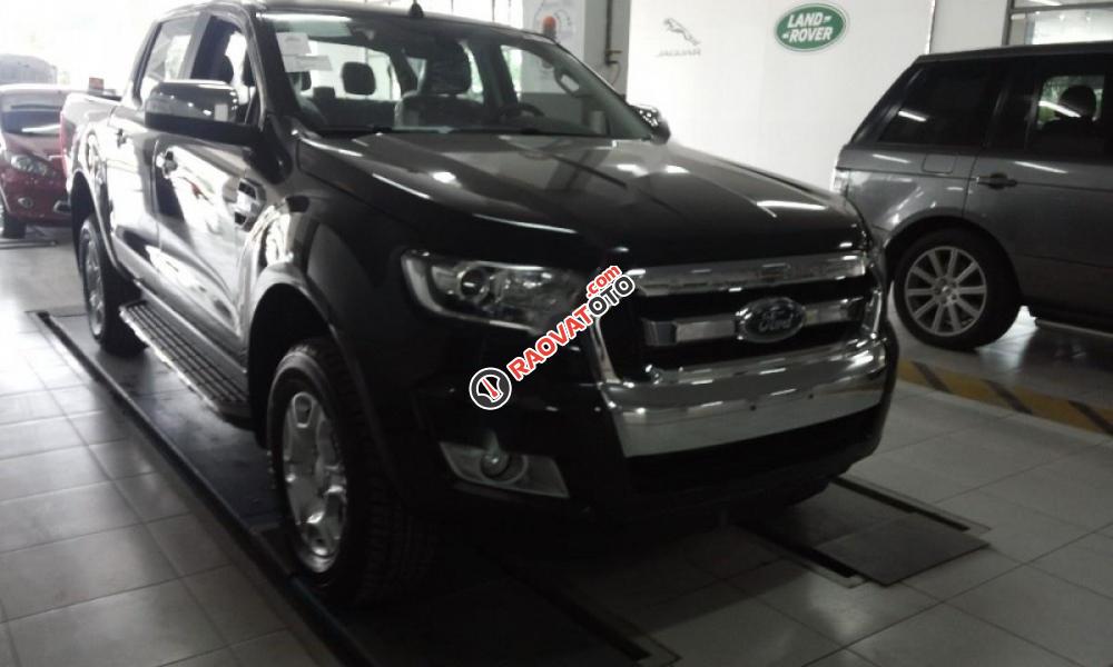 Cần bán xe Ford Ranger XLT 4x4 MT đời 2017, màu đen, nhập khẩu nguyên chiếc-1