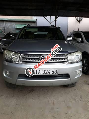 Bán Toyota Fortuner đời 2009 chính chủ-0