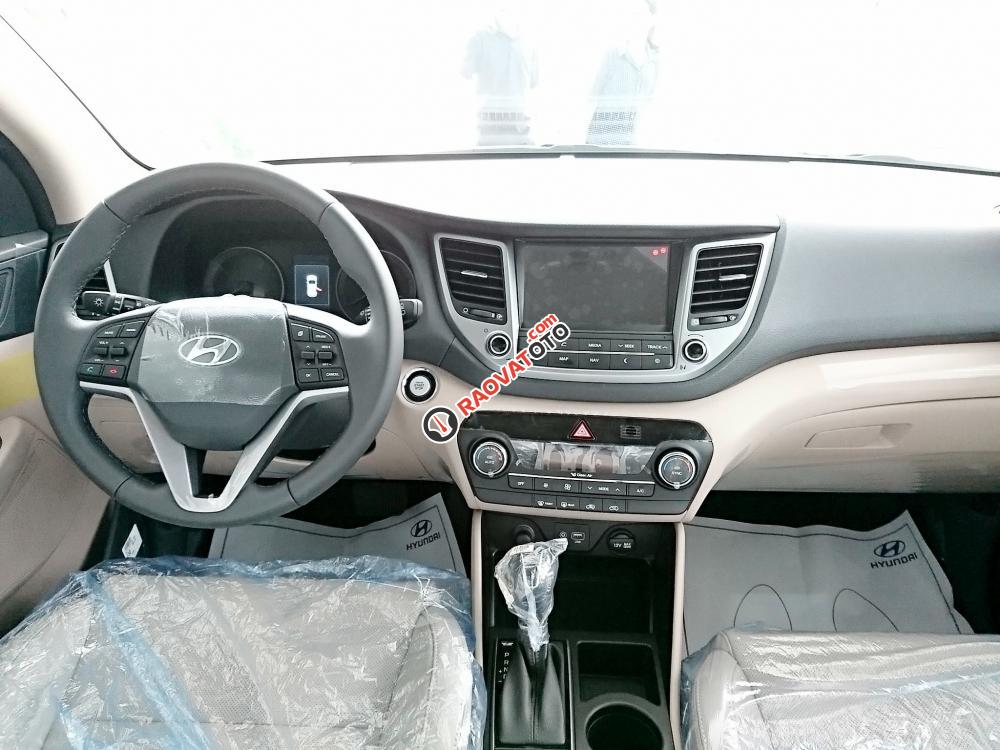 Hyundai Tucson 2.0 AT Full xăng 2017 giá sốc, giảm tới 92tr-4