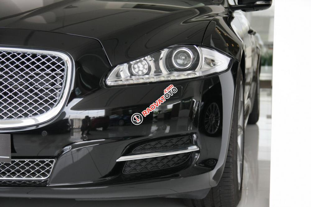 Bán xe Jaguar XJL 2.0 màu đen, trắng, xanh - LH 0918842662-3