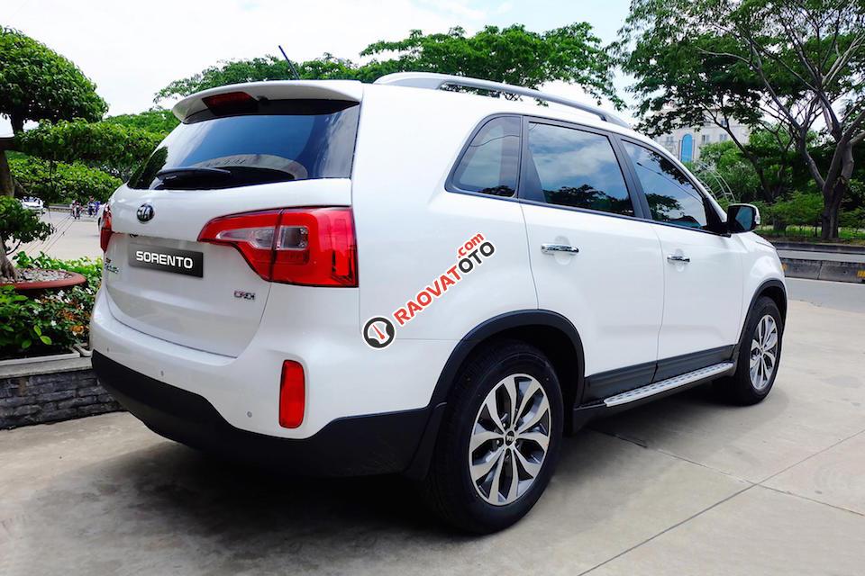 Bán ô tô Kia Sorento GAT đời 2018, màu trắng, hỗ trợ trả góp, LH 0989.240.241-2