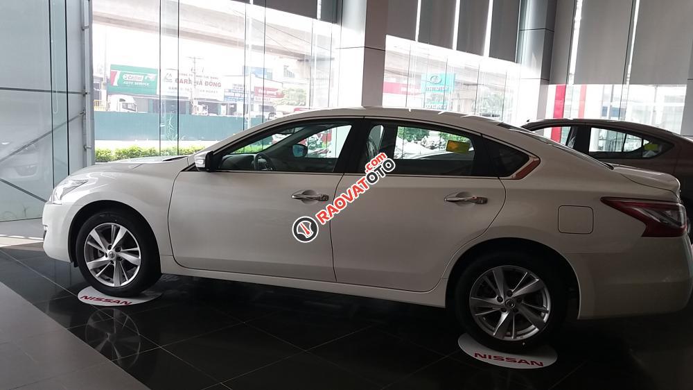 Cần bán Nissan Teana 2.5 SL đời 2015, màu trắng, nhập khẩu nguyên chiếc, giao xe ngay giá thỏa thuận-9