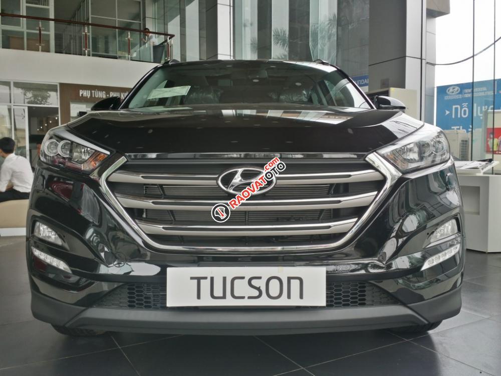 Hyundai Lạng sơn_Tucson khuyến mại tháng 12 lên đến 40 triệu đồng, năm 2017, màu trắng-1