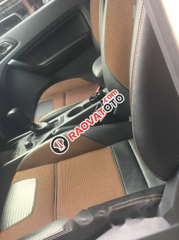 Cần bán gấp Ford Ranger đời 2017, màu trắng-3