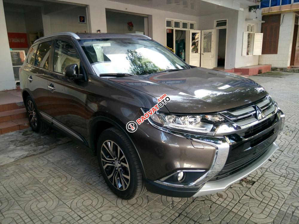 Bán xe Mitsubishi Outlander 2017 tại Quảng Bình, Quảng Trị, Huế, đủ màu, giá tốt. Hotline: 0911.37.2939-4