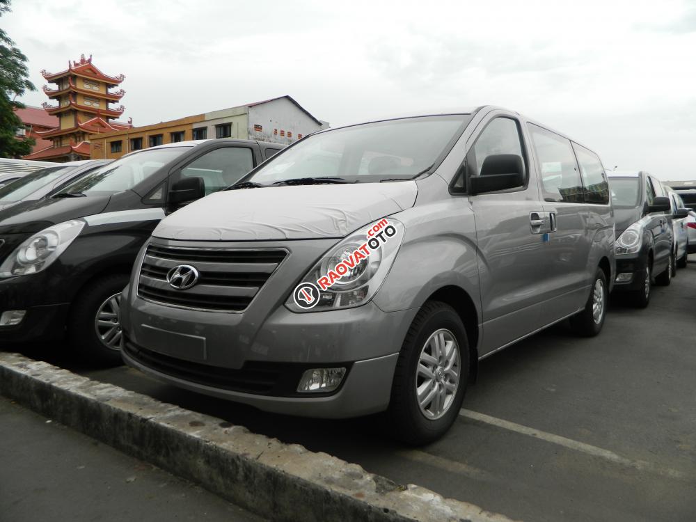 Hyundai bán tải 3 chỗ Starex 2.5 MT 2016, máy dầu xe nhập, giảm còn 796 triệu, trả góp 8.5tr/1 tháng-12