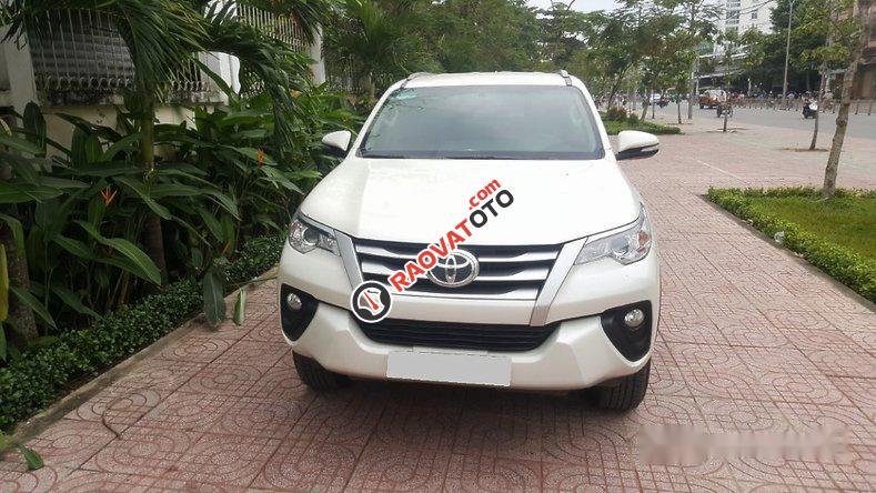 Bán Toyota Fortuner đời 2017, màu trắng, xe nhập-0