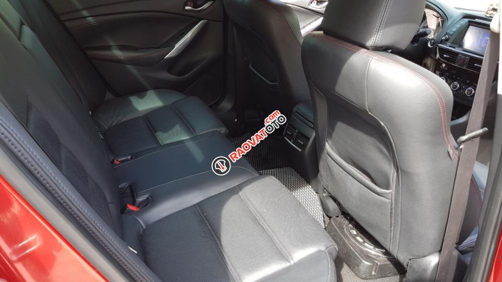 Cần bán xe Mazda 6 2.0AT đời 2015, màu đỏ-8