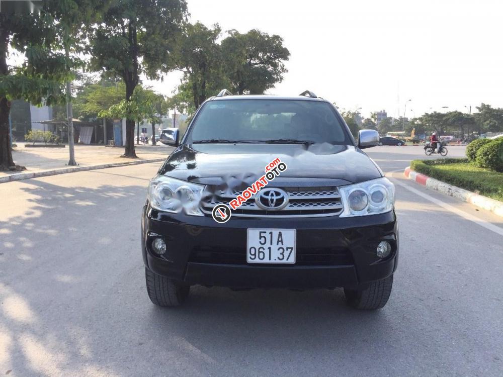 Bán Toyota Fortuner 2.7MT đời 2011, màu đen, 655tr-1