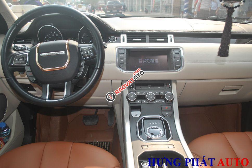 Cần bán LandRover Range Rover Evoque sản xuất 2011, màu trắng, xe nhập-10