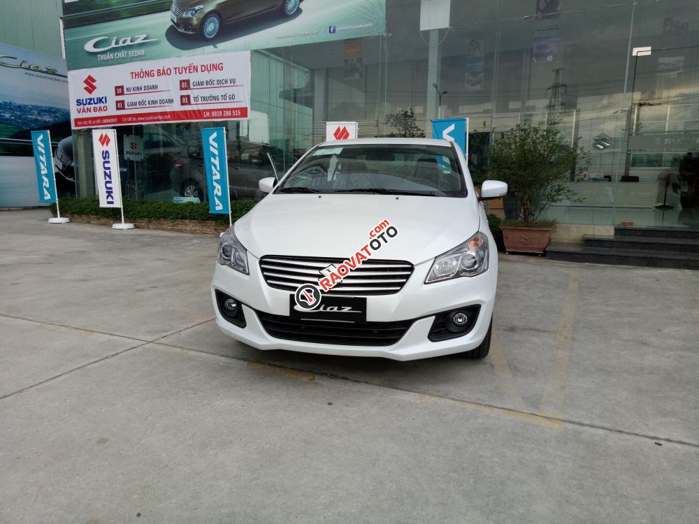 Bán Suzuki Ciaz 2017, xe giao ngay, liên hệ: 0985.547.829-7