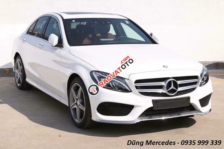 Mercedes-Benz C300 trắng, nội thất đỏ, giao xe ngay-1