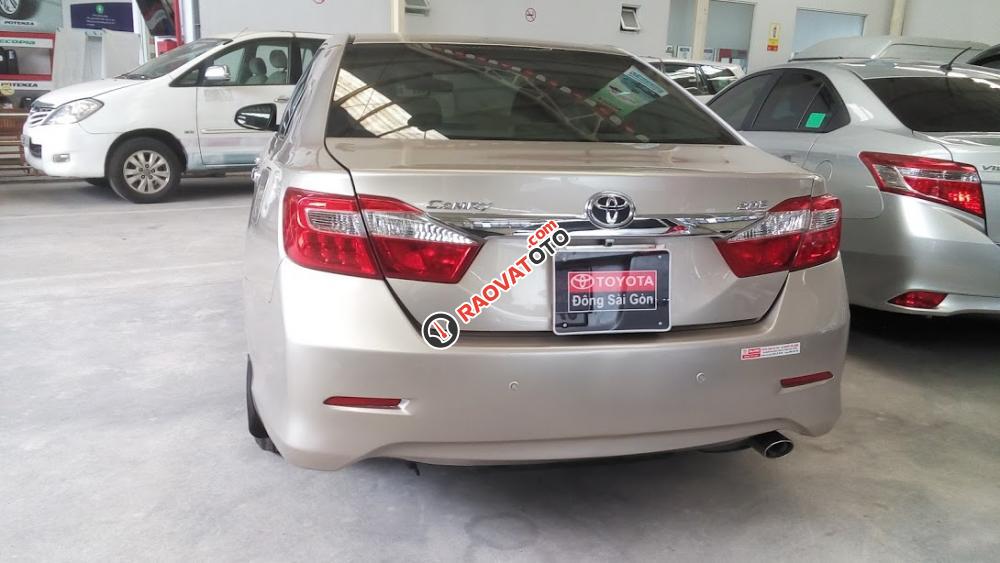 Bán xe Toyota Camry 2.0 E sản xuất 2012, màu kem (be)-5