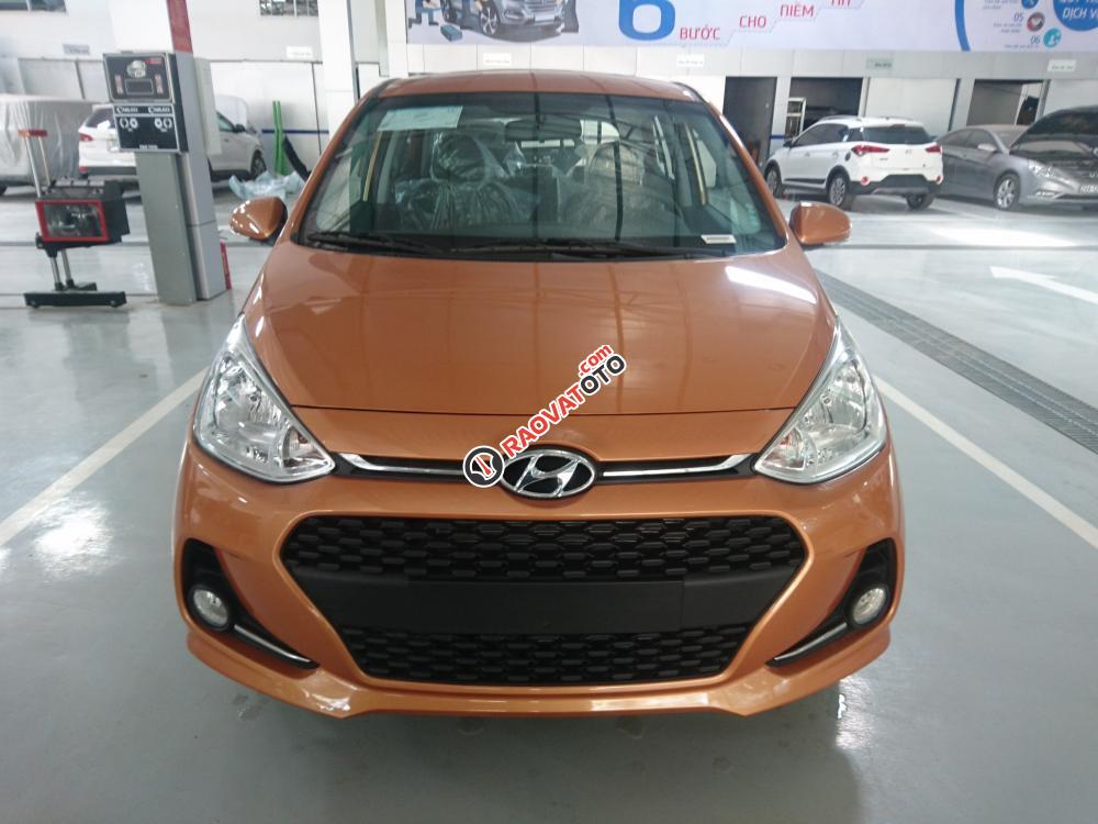 Bán xe Hyundai Grand i10 sản xuất 2018 màu cam, các phiên bản, mua xe chỉ từ 90 triệu, LH 090.467.5566-1