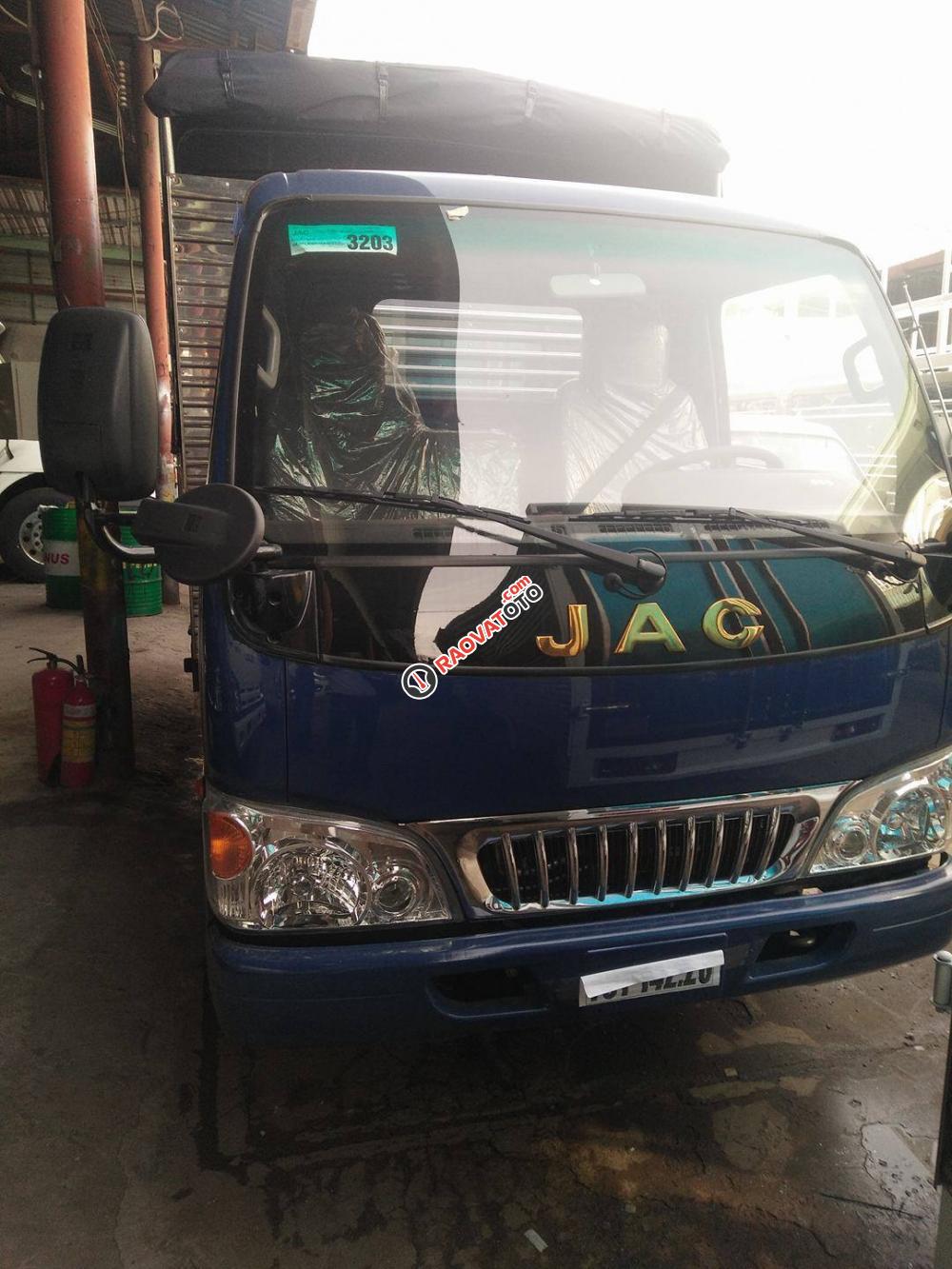 Xe tải Jac 2T4, thùng dài 3m7, xe vào thành phố-0