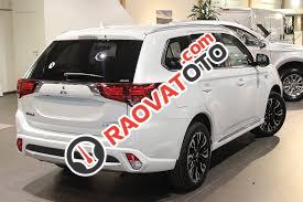 Bán Mitsubishi Outlander 2017 tại Quảng Trị, xe nhập Nhật, giao xe ngay, đủ màu - Liên hệ: 094 667 0103-2