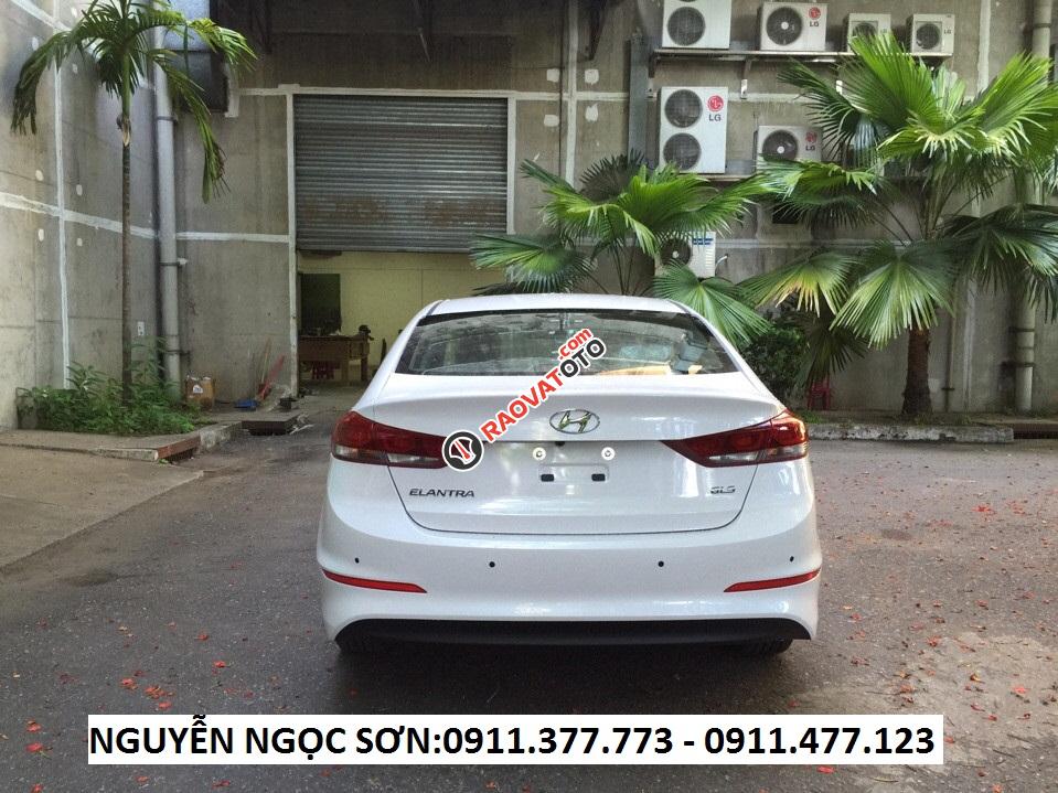 "Mừng xuân 2018" giảm sốc Hyundai Elantra Đà Nẵng, hỗ trợ vay 90%, LH Ngọc Sơn: 0911.377.773-16