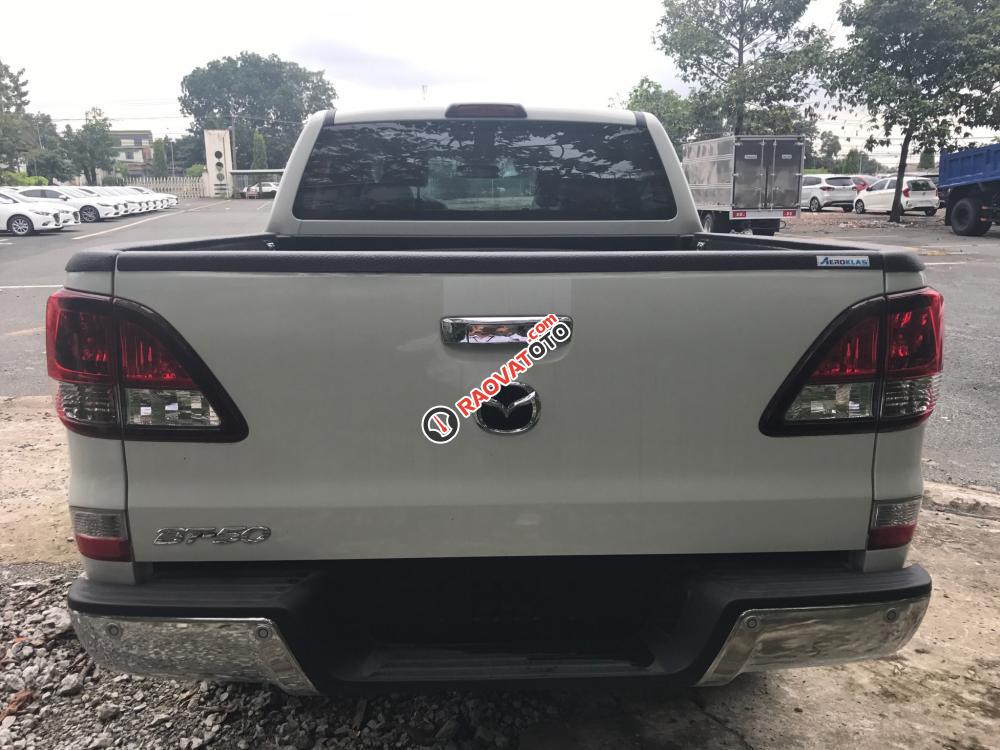 Biên Hòa bán xe nhập Mazda BT-50 số tự động, hỗ trợ góp miễn phí tại Mazda Đồng Nai. 0933805888 - 0938908198-2