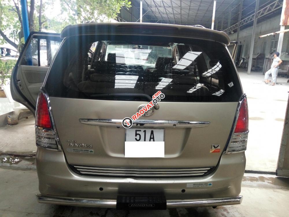 Bán Toyota Innova V 2.0AT, 2011, biển SG, xe gia đình đi kỹ, có NH hỗ trợ góp 60%-3