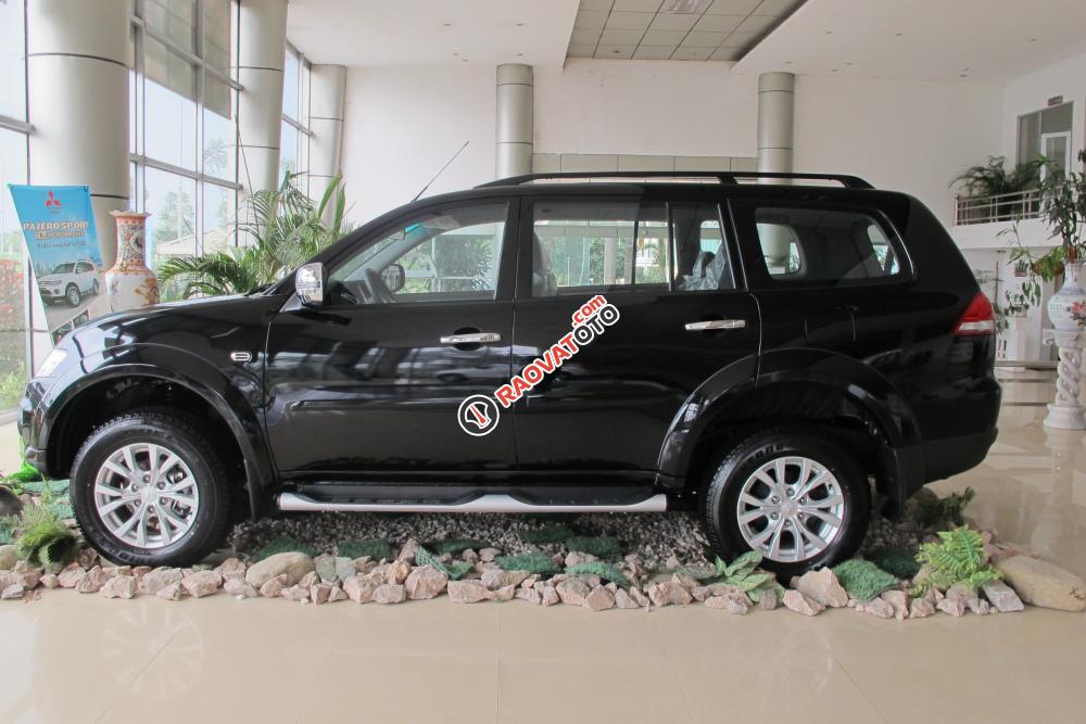 Cần bán xe Mitsubishi Pajero Sport đời 2016, màu đen giá tốt, xe 7 chỗ Pajero Sport tại Đà Nẵng-0