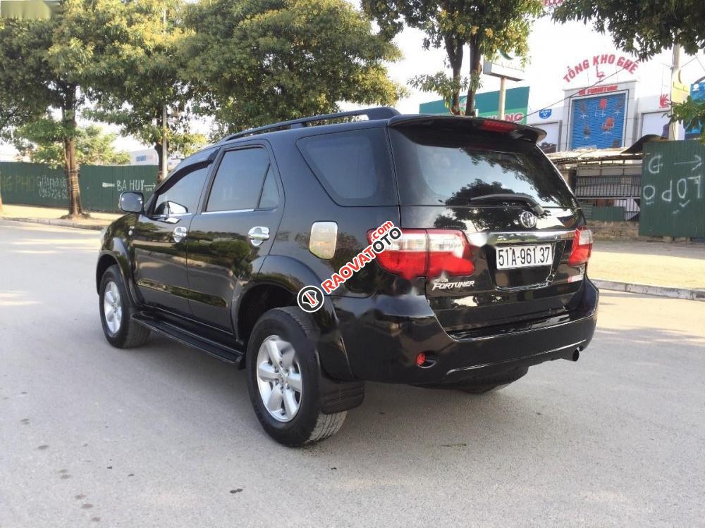 Bán Toyota Fortuner 2.7MT đời 2011, màu đen, 655tr-4