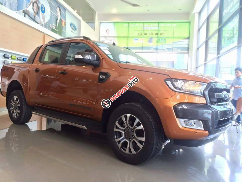 Bán Ford Ranger Wildtrak 3.2 giá tốt, tặng bộ phụ kiện, hỗ trợ 80% NH, 0934799119-7