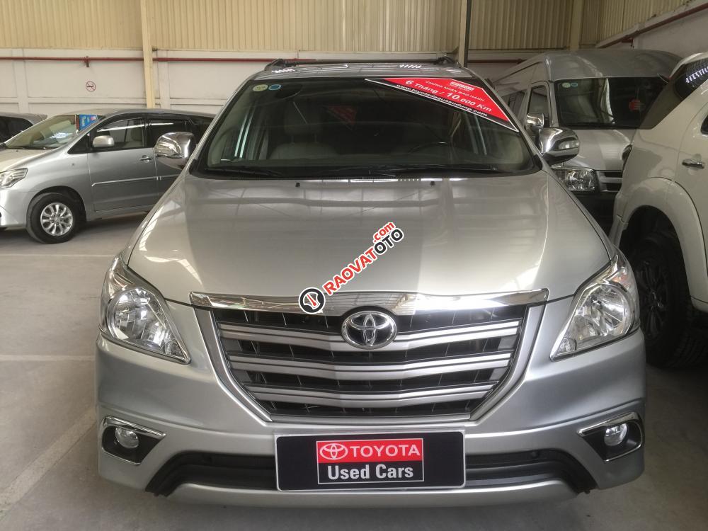 Cần bán Toyota Innova G đời 2014, màu bạc, đi 35.000km-0