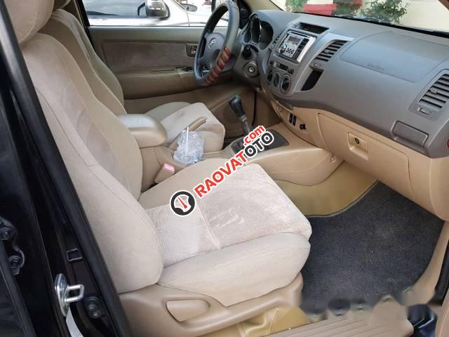 Bán gấp Toyota Fortuner 2.5G MT sản xuất 2011, màu đen-3