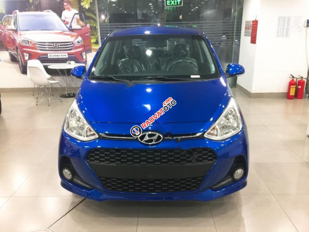 Cần bán Hyundai Grand i10 1.2 AT 2017, màu xanh lam-0