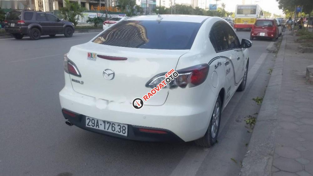 Bán Mazda 3 đời 2011, màu trắng, nhập khẩu chính chủ-2