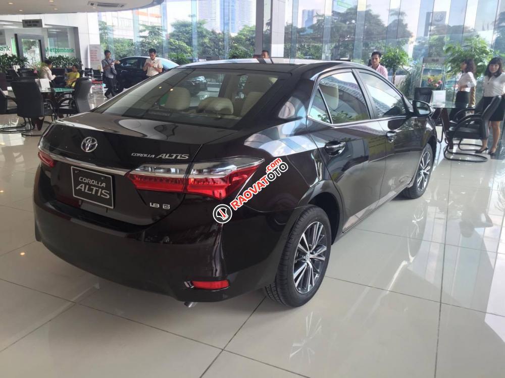 Cần bán Toyota Corolla Altis 1.8G MT đời 2018, màu đen, giảm sâu, hỗ trợ tốt nhất, LH ngay em Hùng 0911404101-1