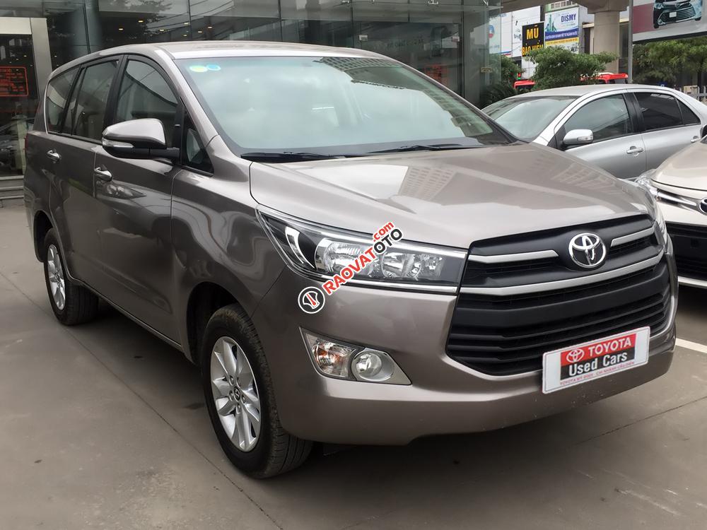 Toyota Cầu Diễn bán Innova E 2017 màu bạc-5