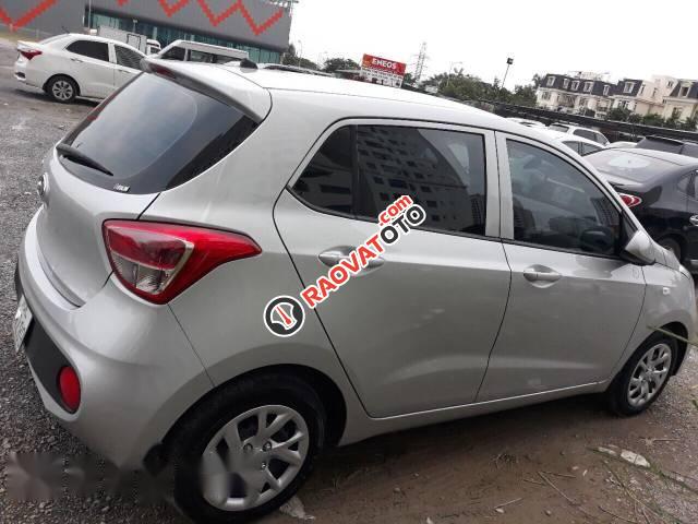 Bán Hyundai Grand i10 đời 2017, màu bạc, 338tr-5