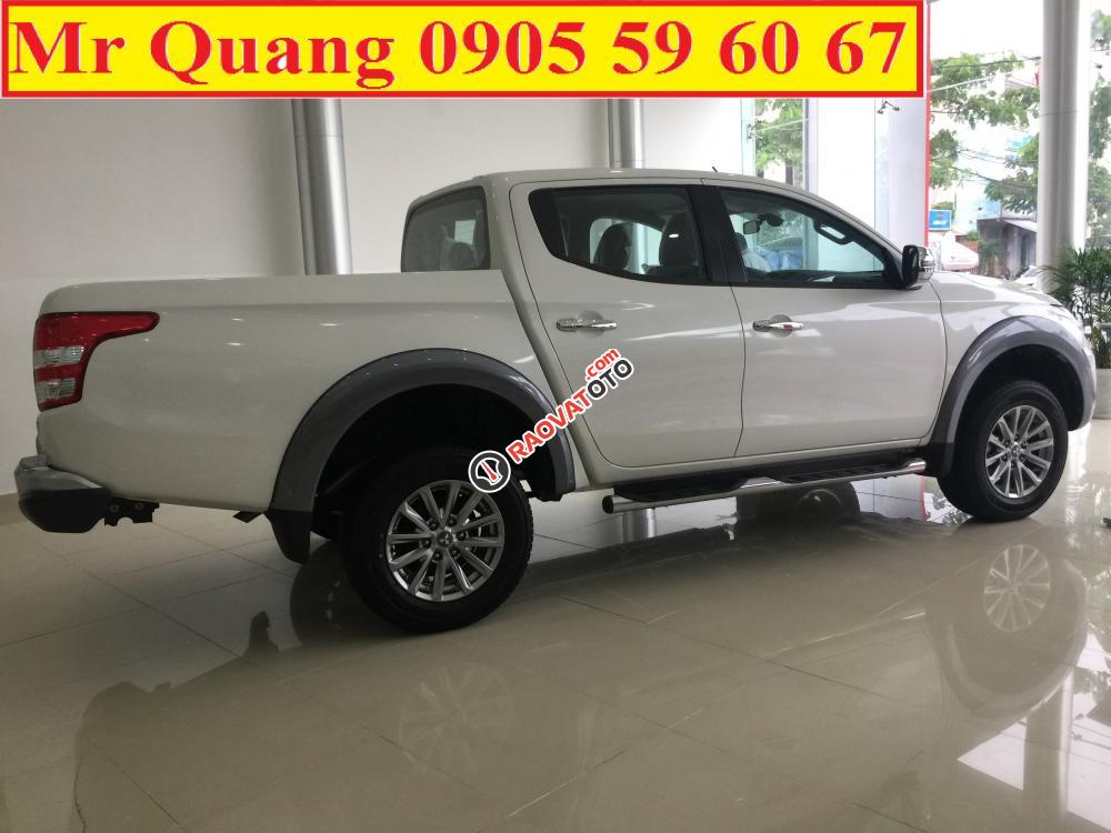 Bán Mitsubishi Triton tại Đà Nẵng, màu trắng, nhập khẩu Thái Lan, xe giao ngay, LH Quang 0905596067-8