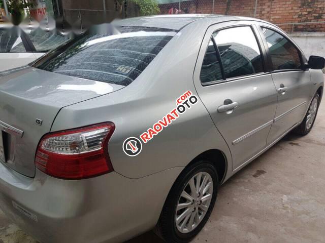 Chính chủ bán ô tô Toyota Vios G năm 2012, màu bạc-1