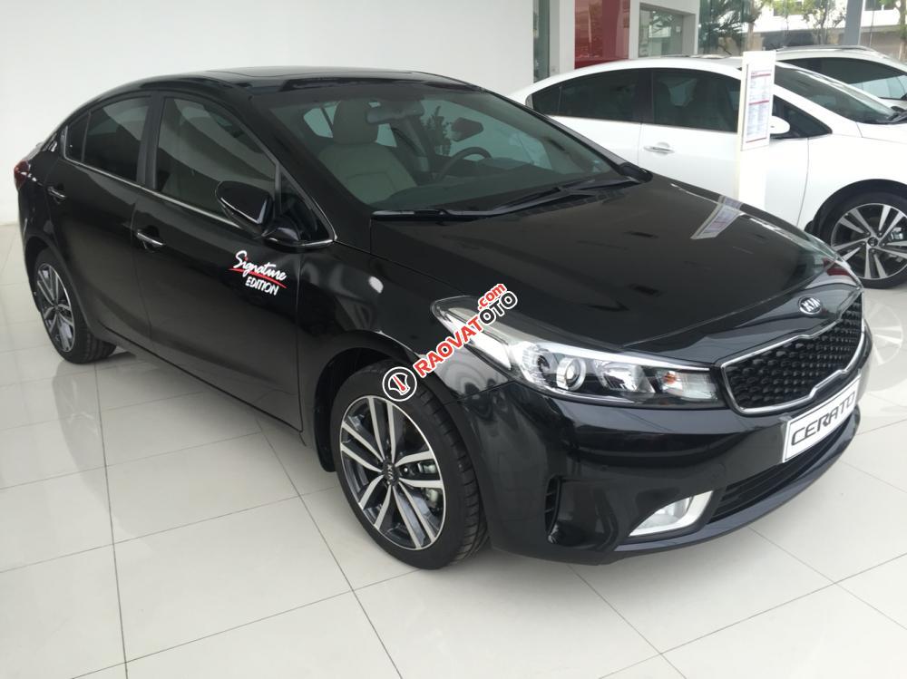 Bán ô tô Kia Cerato đời 2018 màu đen, giá chỉ 499 triệu. Liên hệ: 0966 199 109-2