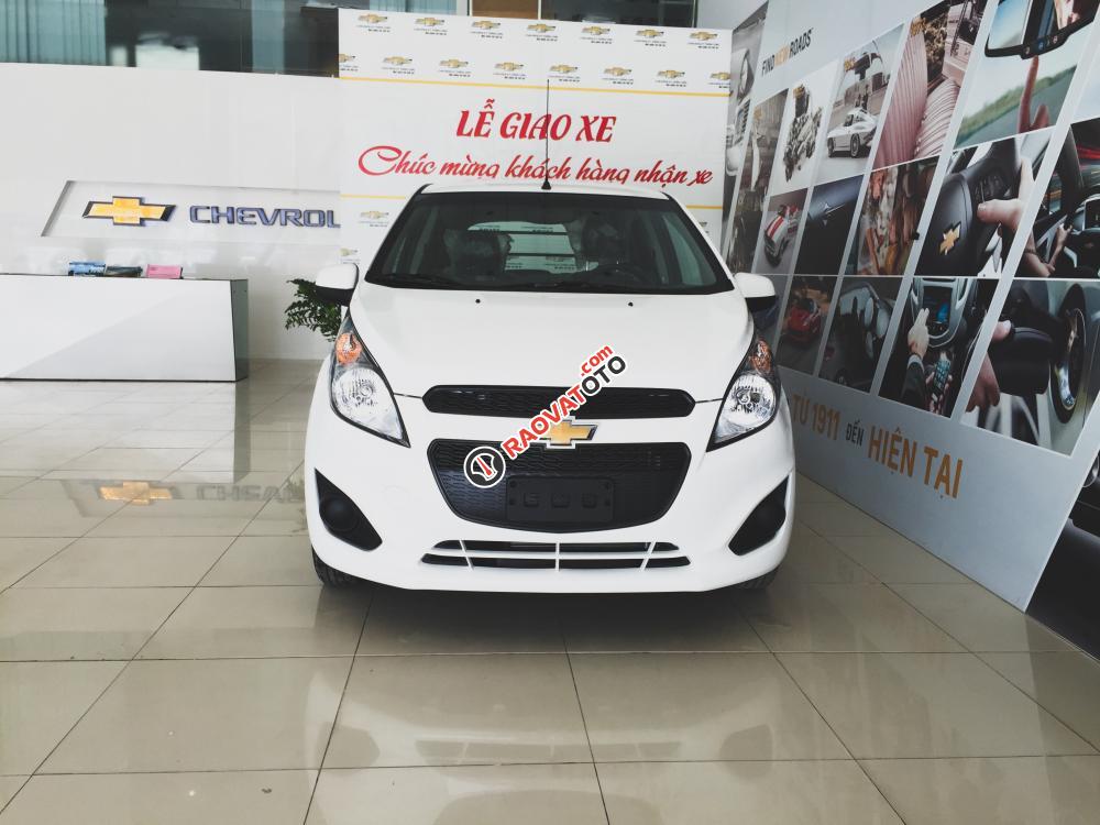 Bán xe Chevrolet Spark Van 2017, hỗ trợ trả góp lên đến 85%, lãi suất cực thấp-0