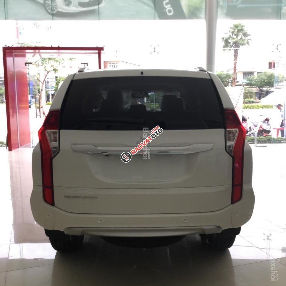 Bán ô tô Mitsubishi Pajero Sport tại Đà Nẵng, màu trắng, xe nhập nguyên chiếc, giao xe nhanh, LH Quang 0905596067-1