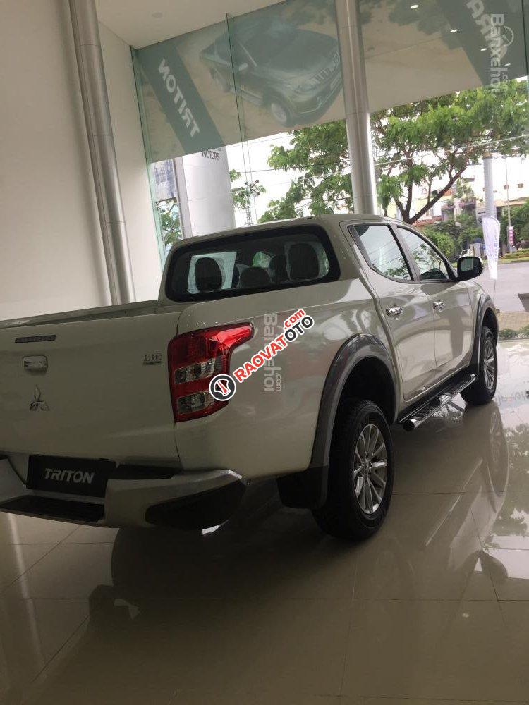 Bán Mitsubishi Triton tại Đà Nẵng, màu trắng, nhập khẩu Thái Lan, xe giao ngay, LH Quang 0905596067-3