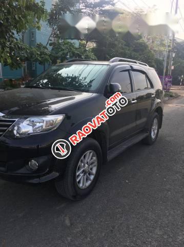 Bán xe Toyota Fortuner đời 2014, màu xám-0