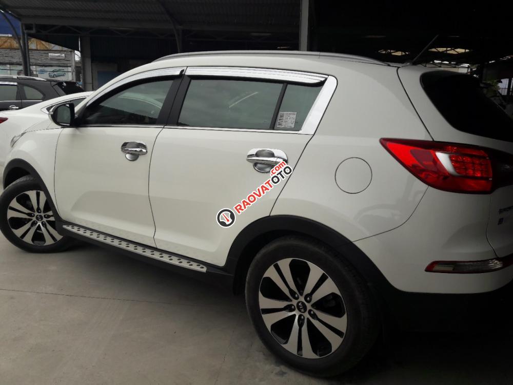 Cần bán Kia Sportage 2.0AT đời 2013, màu trắng, xe nhập, 656 triệu-3