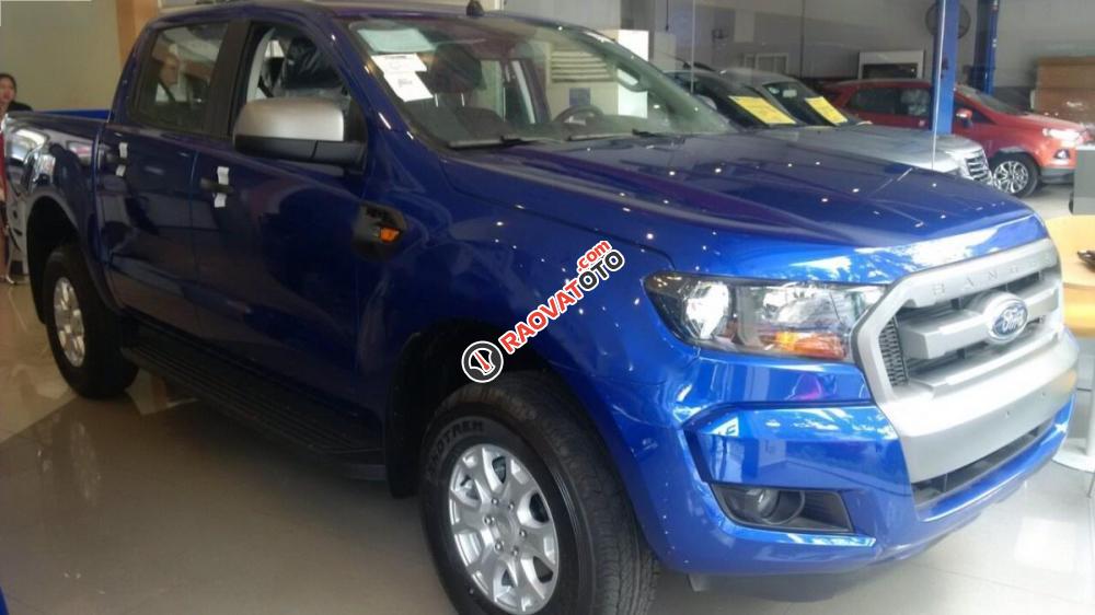 Bán Ford Ranger XLS AT đời 2017, màu xanh lam, xe nhập, giá cạnh tranh-2