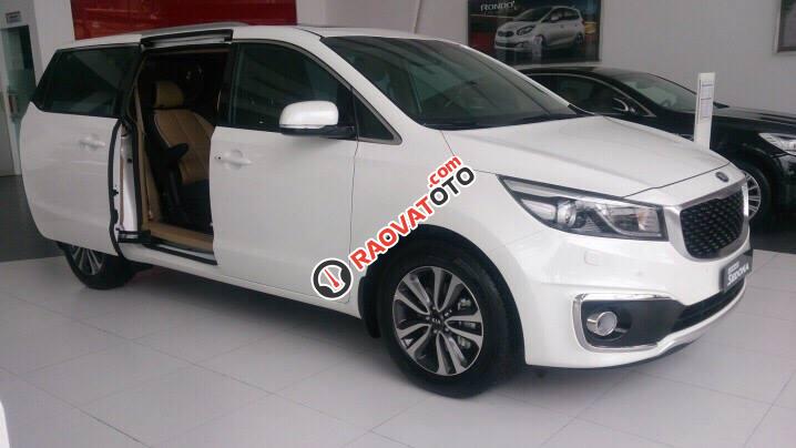 Kia Grand Sedona 2.2 DATH 2017, full option, giảm giá cực tốt trong tháng-2