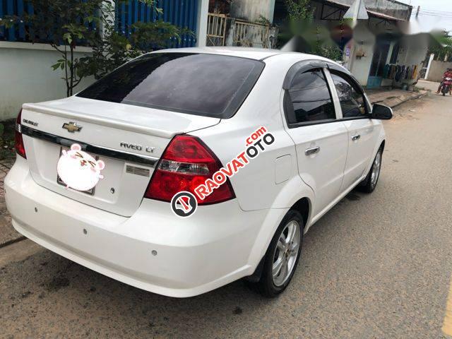 Bán xe Chevrolet Aveo LT 1.5 đời 2015, màu trắng số sàn, giá chỉ 329 triệu-1