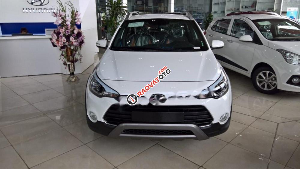 Bán Hyundai i20 Active 1.4 AT đời 2017, màu trắng, nhập khẩu Hàn Quốc, 585 triệu-0