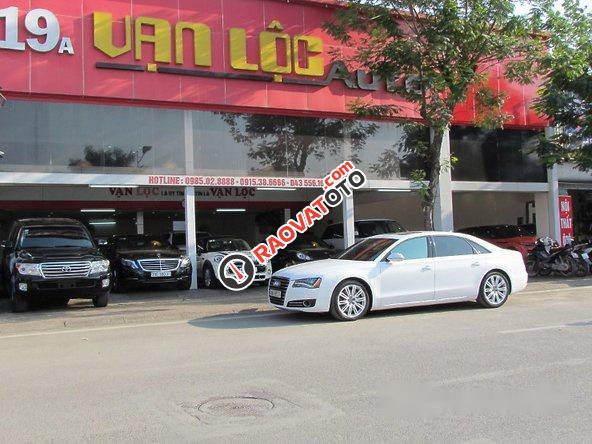 Cần bán Audi A8 đời 2011, màu trắng, xe nhập chính chủ-2