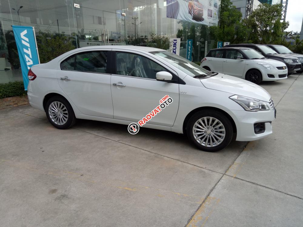 Bán Suzuki Ciaz 2017, xe giao ngay, liên hệ: 0985.547.829-6